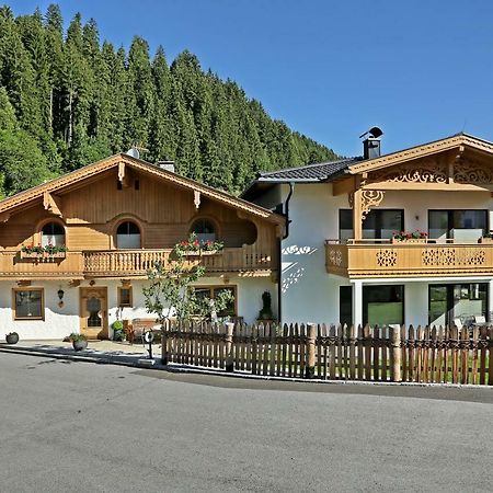 Landhaus & Apartment Taxach Ried im Zillertal Exterior foto