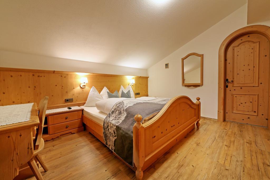 Landhaus & Apartment Taxach Ried im Zillertal Exterior foto