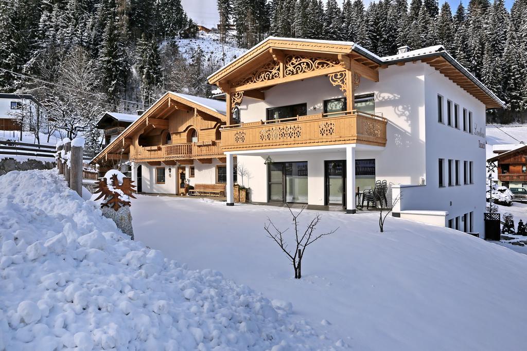 Landhaus & Apartment Taxach Ried im Zillertal Exterior foto