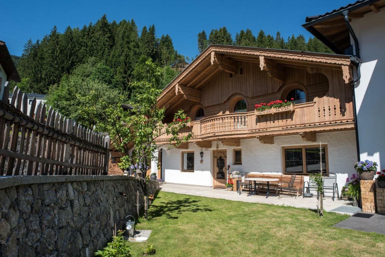 Landhaus & Apartment Taxach Ried im Zillertal Exterior foto